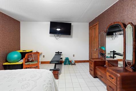 23 Maplerock Lane West Gardiner ME 04345