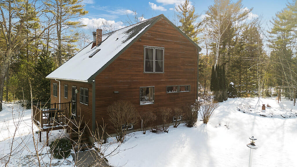 23 Maplerock Lane West Gardiner ME 04345