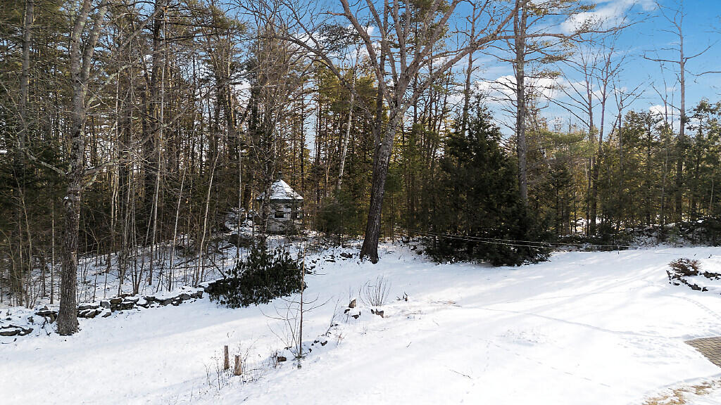 23 Maplerock Lane West Gardiner ME 04345