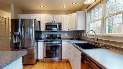 389 Pleasant Street Mechanic Falls ME 04256