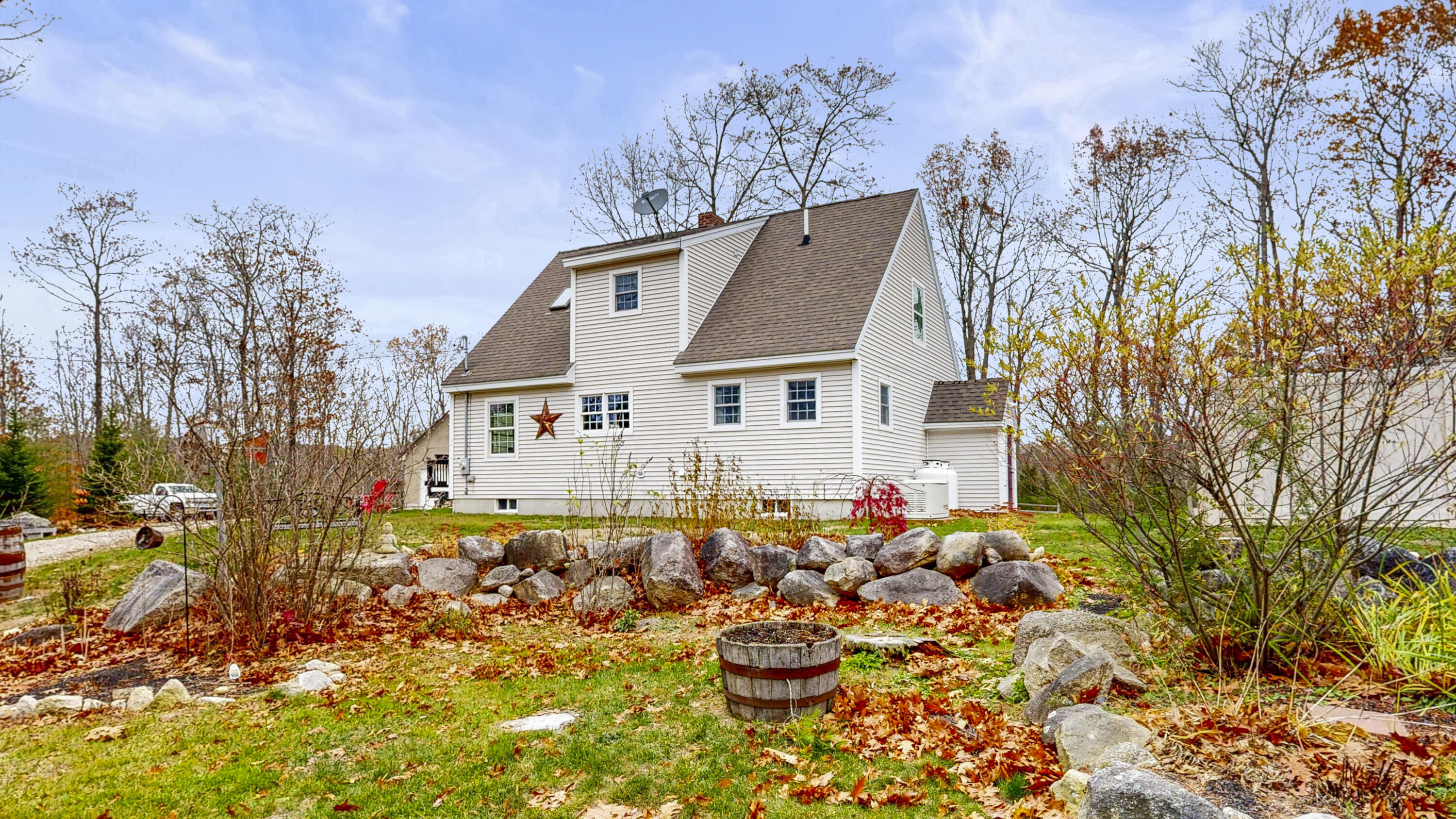 389 Pleasant Street Mechanic Falls ME 04256