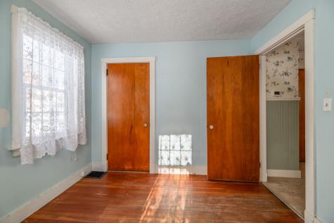 52 Earle Avenue Bangor ME 04401