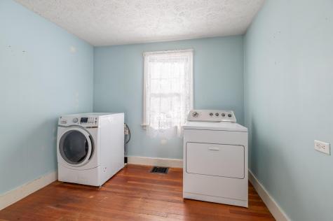 52 Earle Avenue Bangor ME 04401