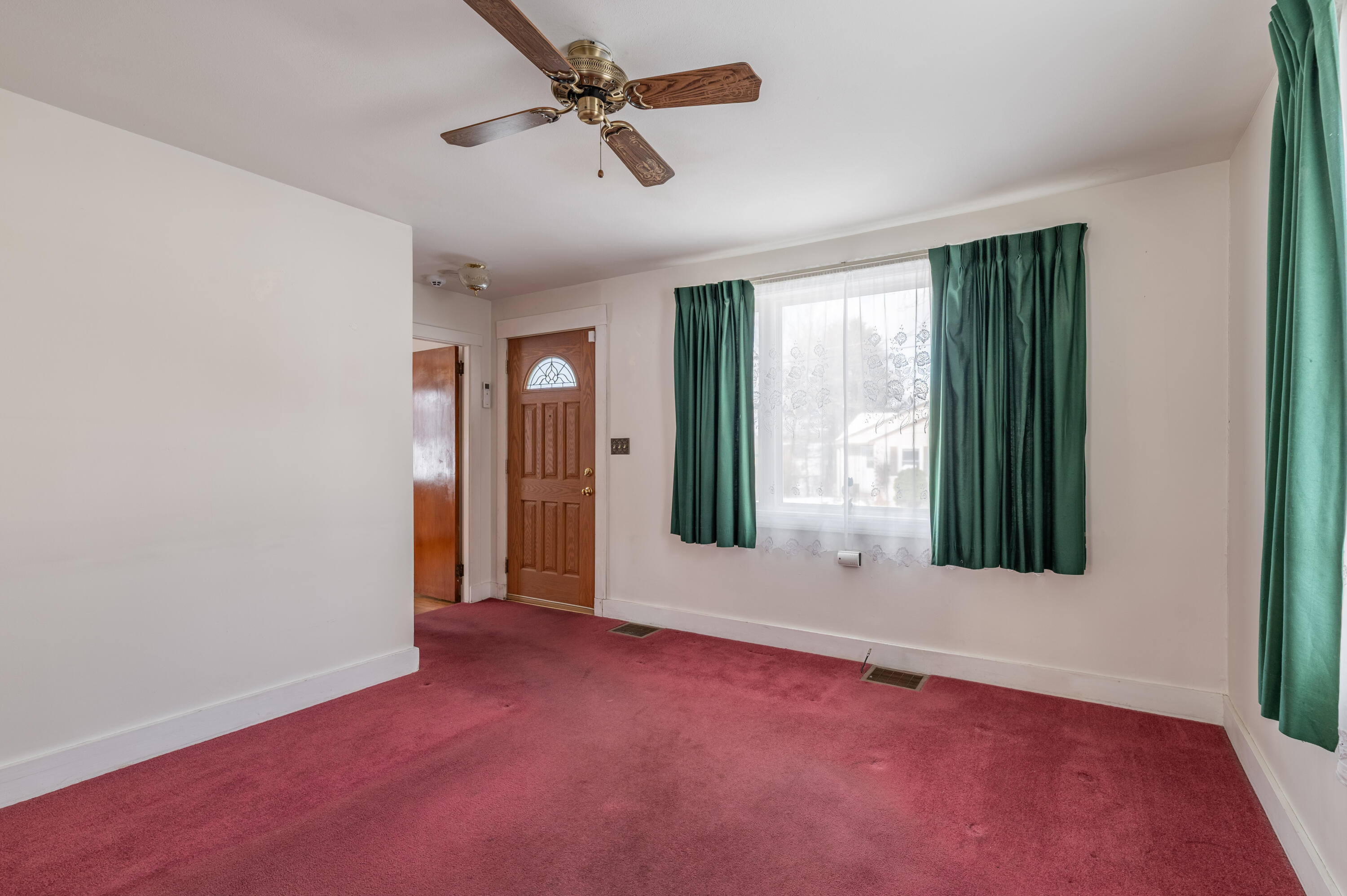 52 Earle Avenue Bangor ME 04401