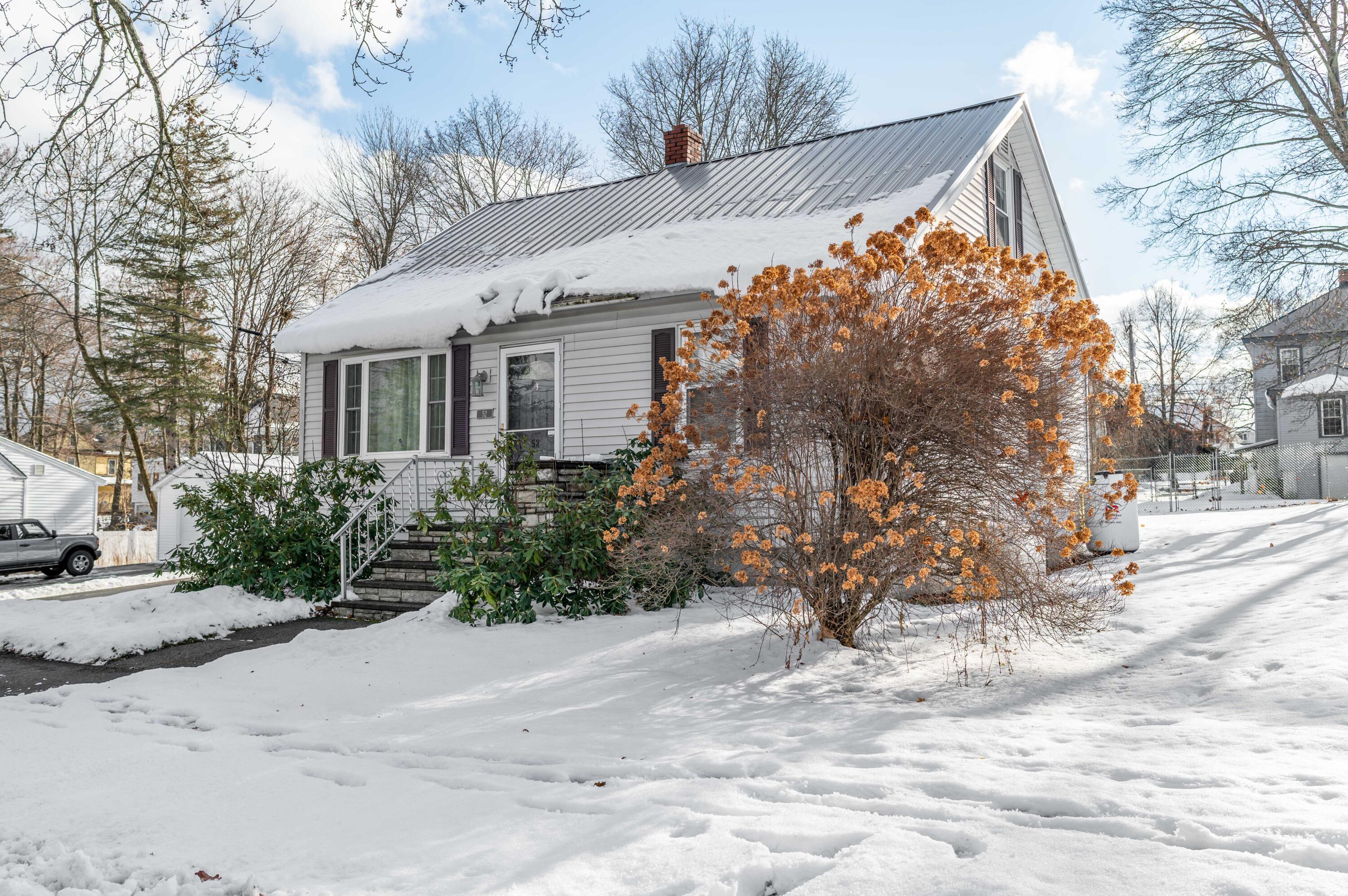 52 Earle Avenue Bangor ME 04401