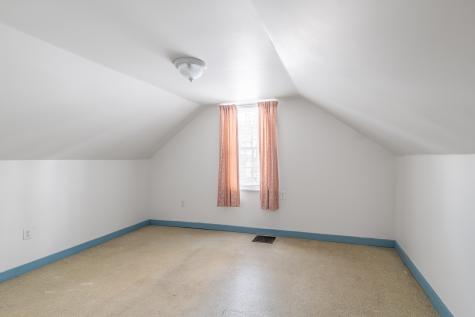 52 Earle Avenue Bangor ME 04401