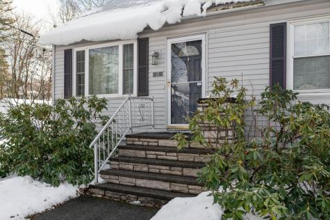 52 Earle Avenue Bangor ME 04401