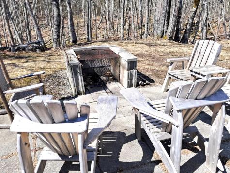 22 Mountainview Drive Winterport ME 04496