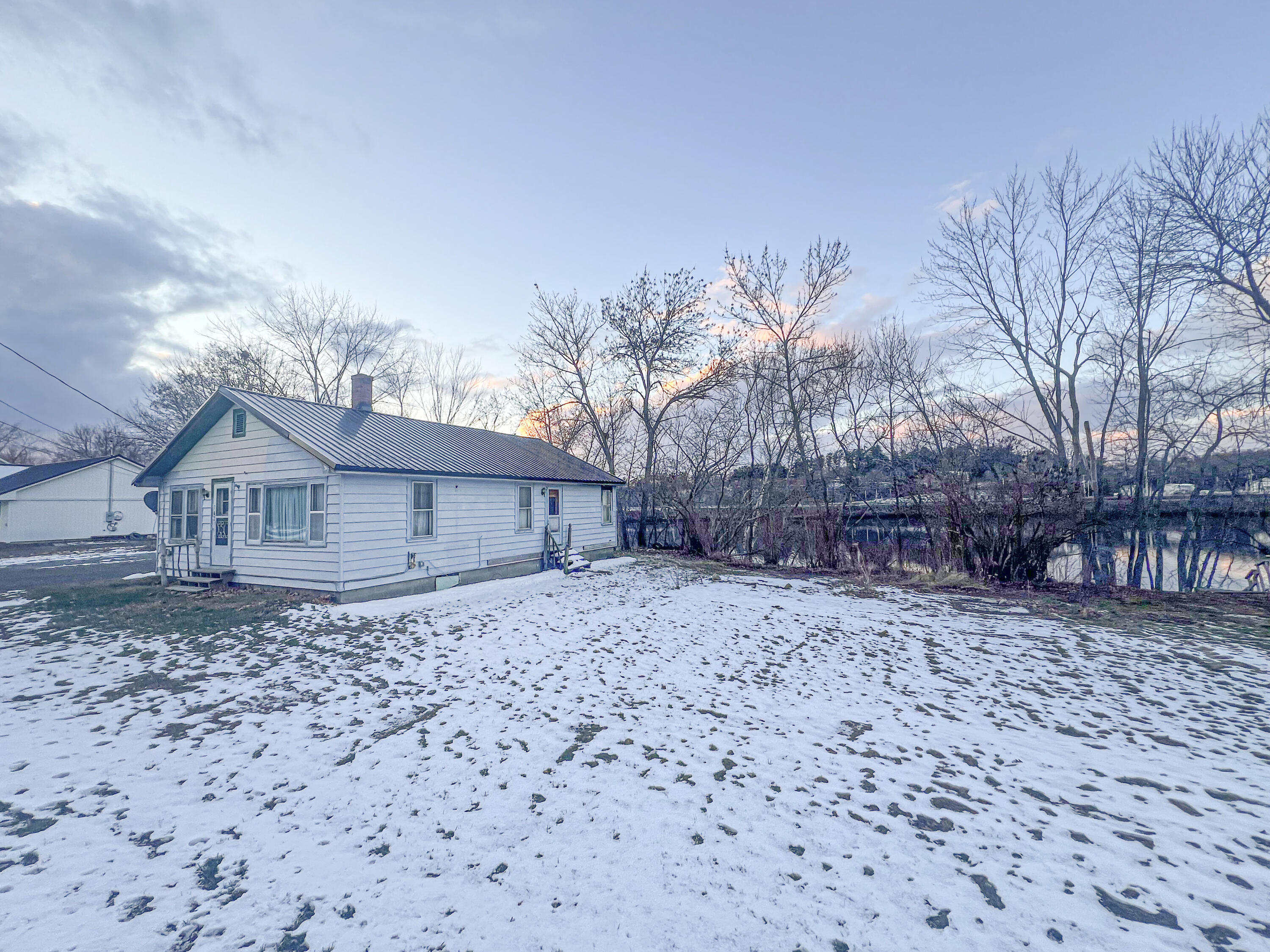 742 N Main Street Brewer ME 04412