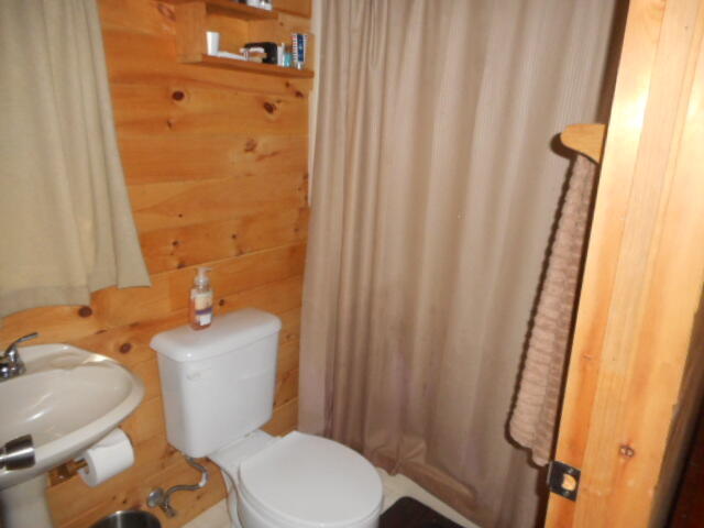 76 Ludden Lane Lincoln ME 04457