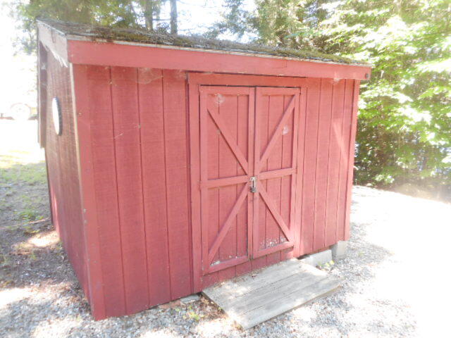 76 Ludden Lane Lincoln ME 04457