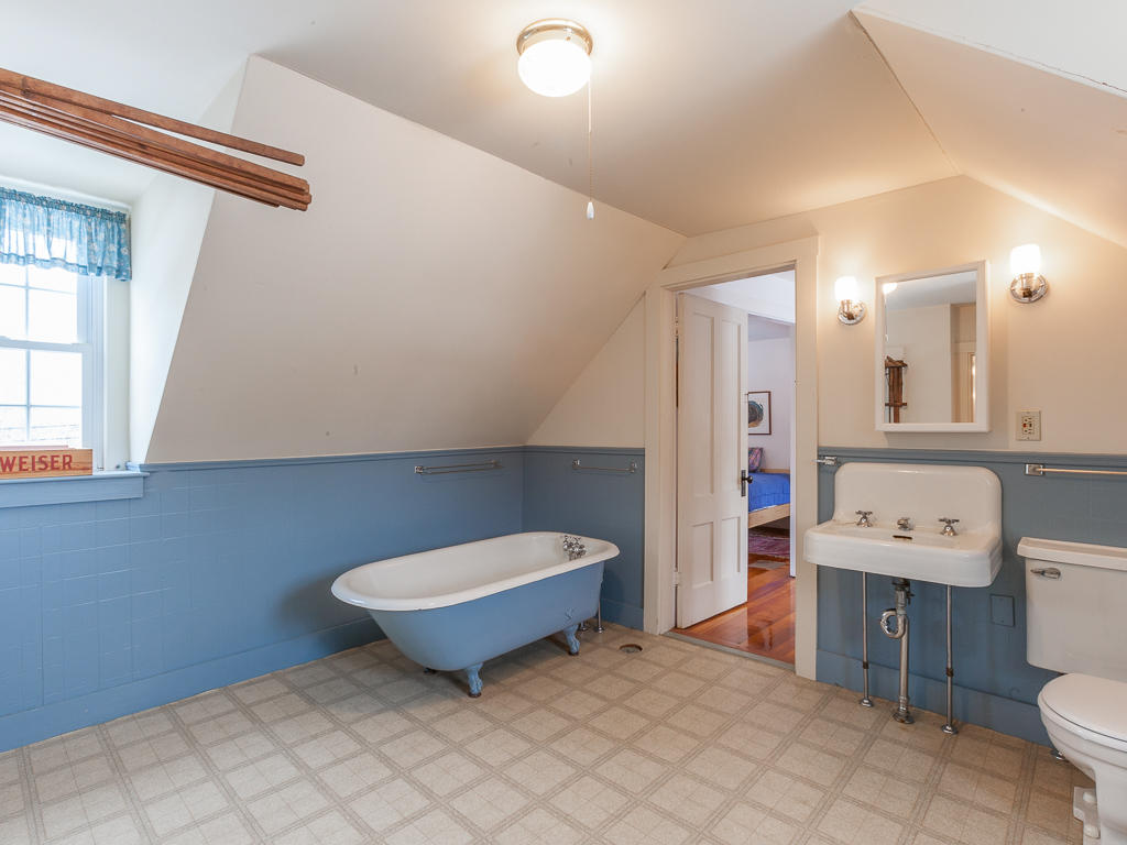 88-90 Old Pool Road Biddeford ME 04005