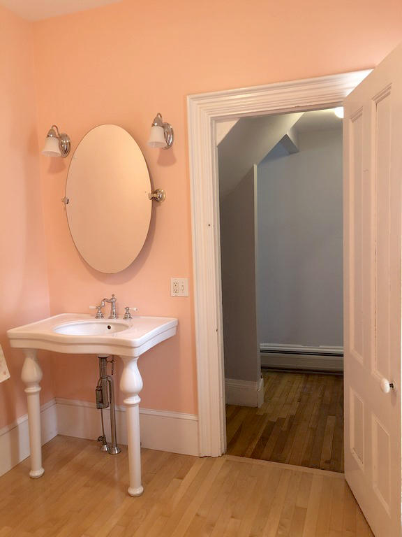59 Highland Avenue Bangor ME 04401