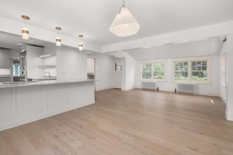 425 York Street York ME 03909