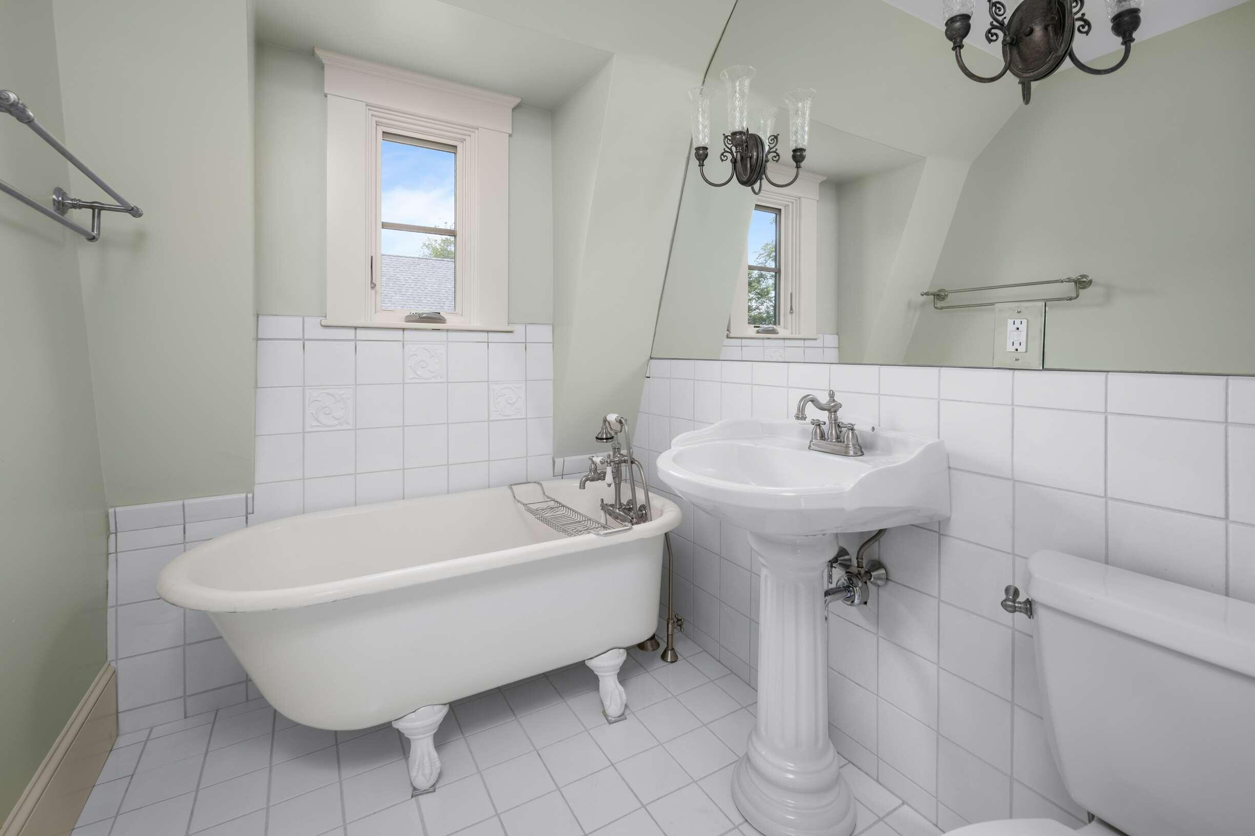 425 York Street York ME 03909