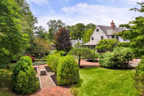 425 York Street York ME 03909