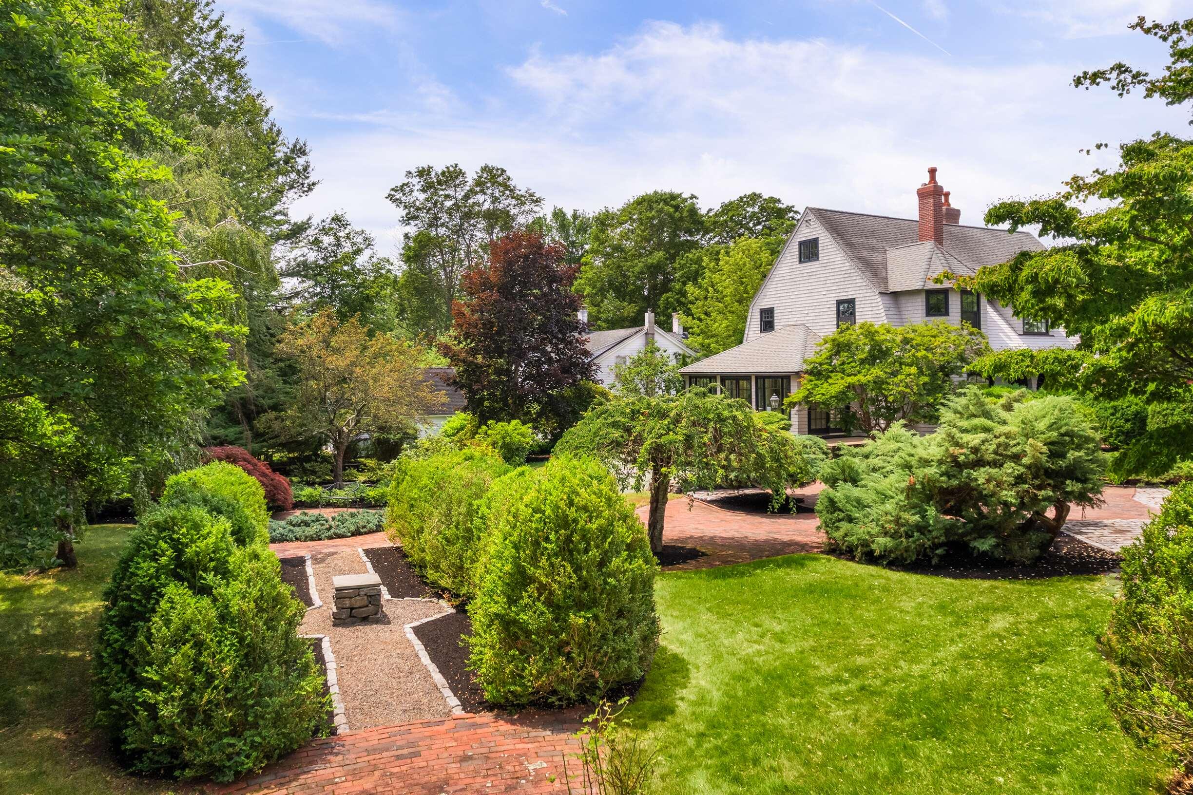 425 York Street York ME 03909