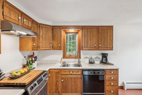47 Cleveland Avenue Auburn ME 04210