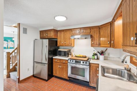 47 Cleveland Avenue Auburn ME 04210