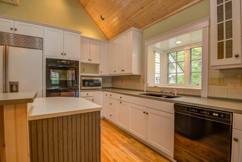 129 Bove Road Naples ME 04055