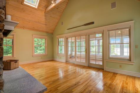 129 Bove Road Naples ME 04055