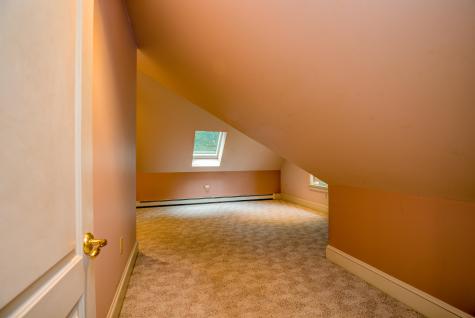 129 Bove Road Naples ME 04055