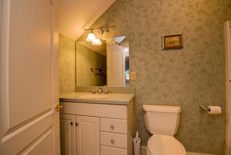 129 Bove Road Naples ME 04055