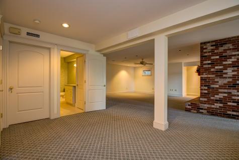 129 Bove Road Naples ME 04055