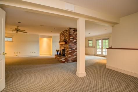 129 Bove Road Naples ME 04055