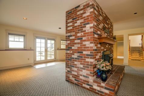 129 Bove Road Naples ME 04055
