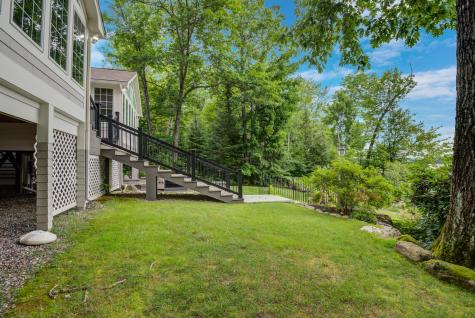 129 Bove Road Naples ME 04055