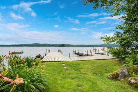 129 Bove Road Naples ME 04055