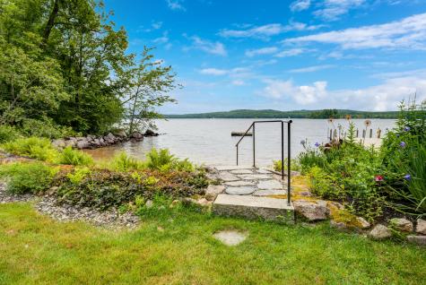 129 Bove Road Naples ME 04055