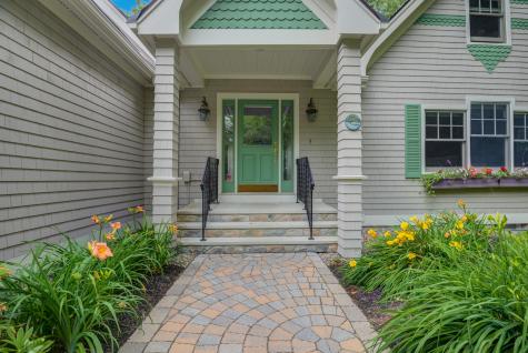 129 Bove Road Naples ME 04055