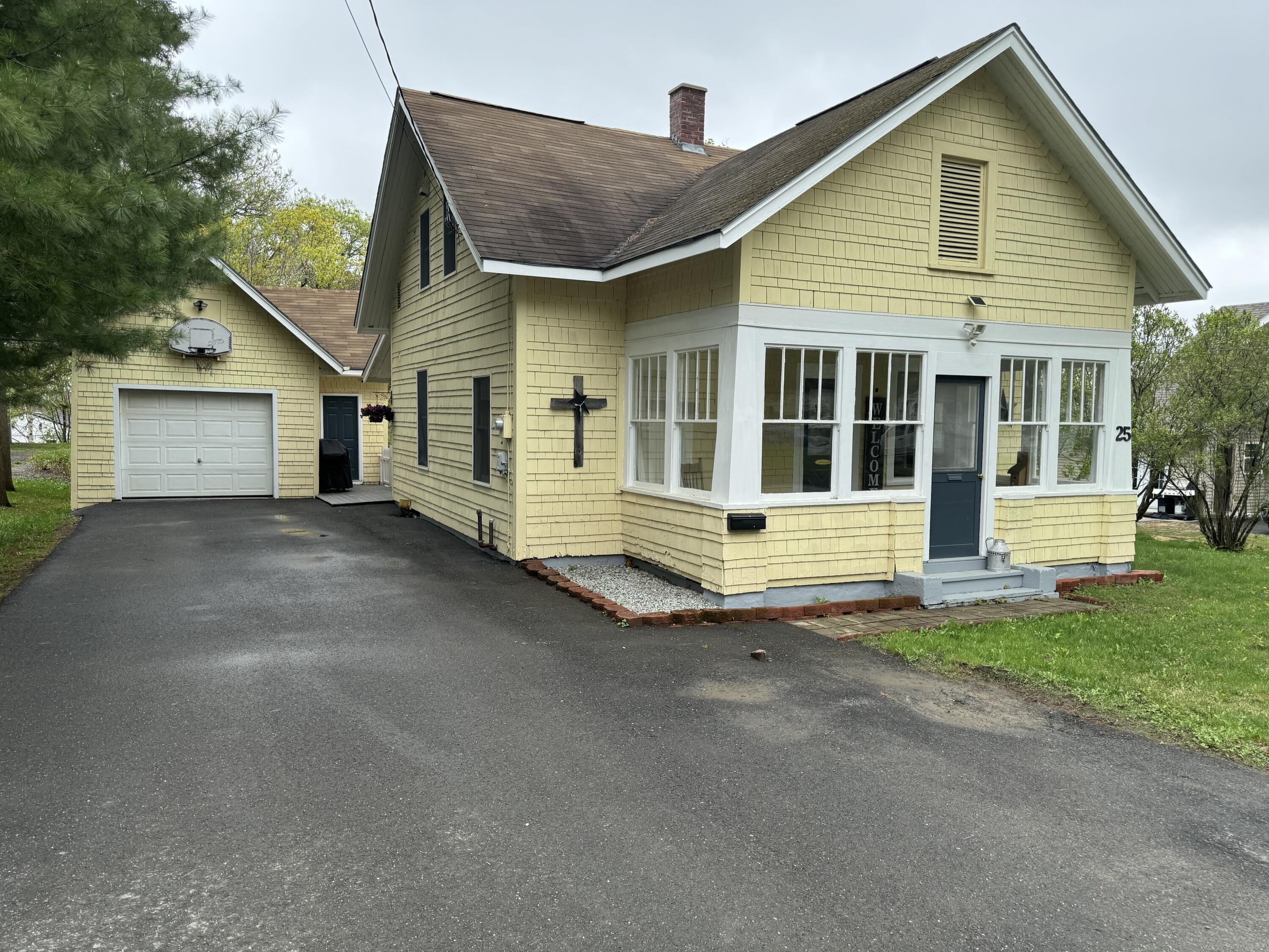 25 Teague Street Caribou ME 04736