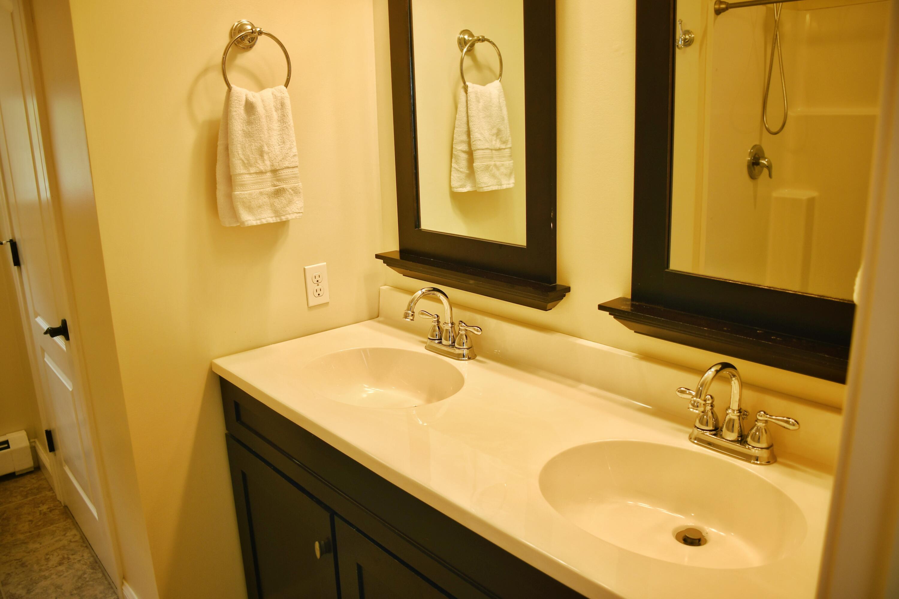 11 Jenni Lane Standish ME 04085