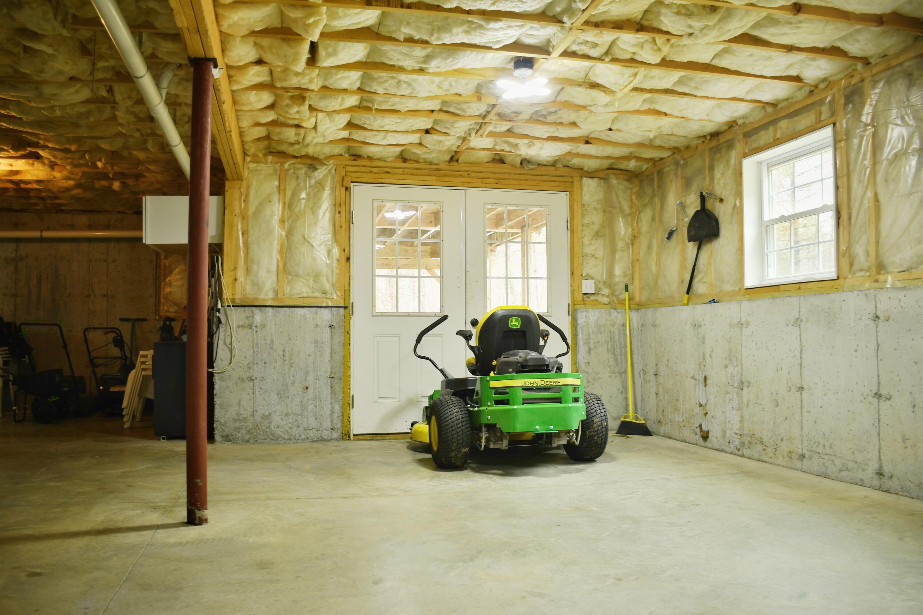 11 Jenni Lane Standish ME 04085