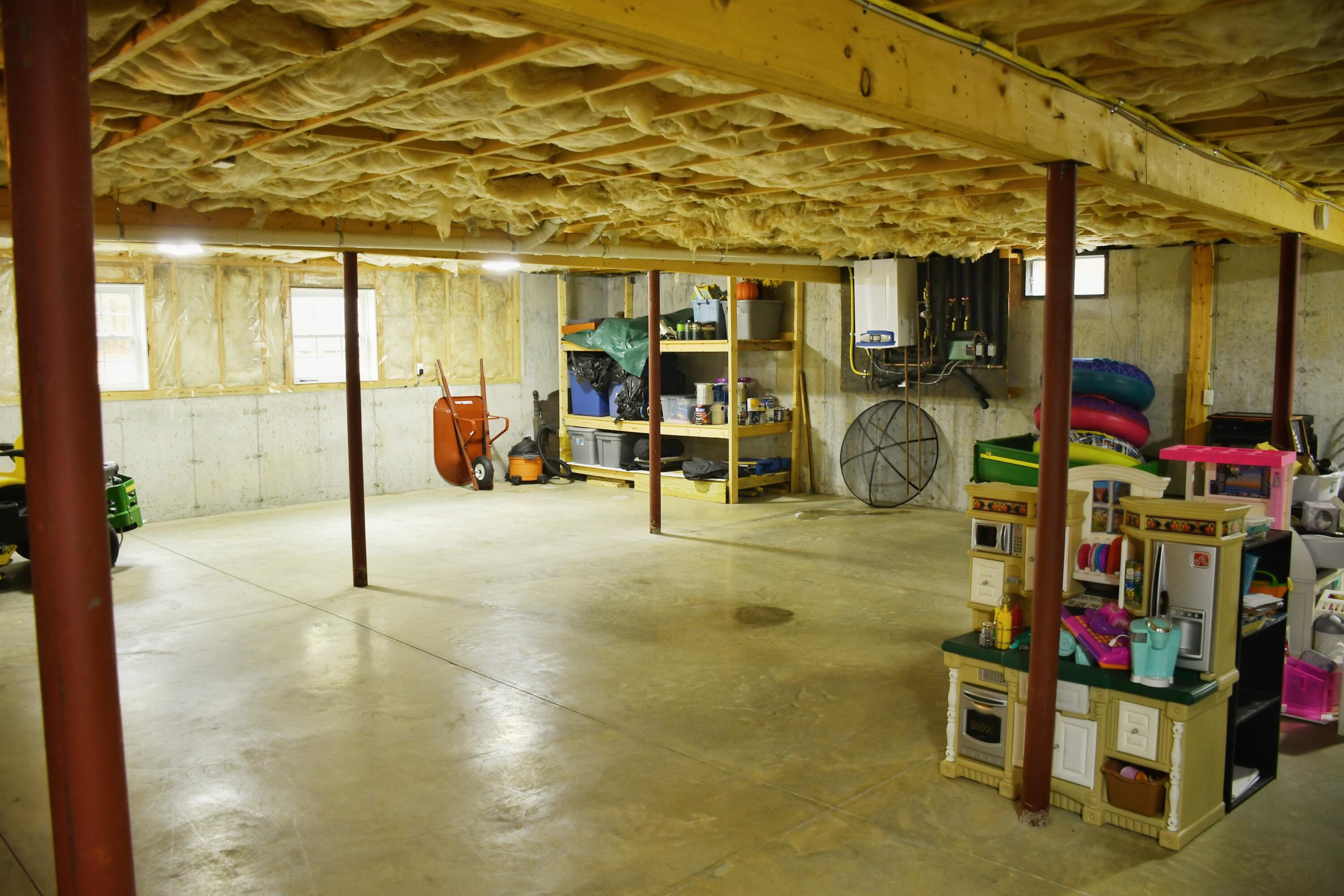 11 Jenni Lane Standish ME 04085