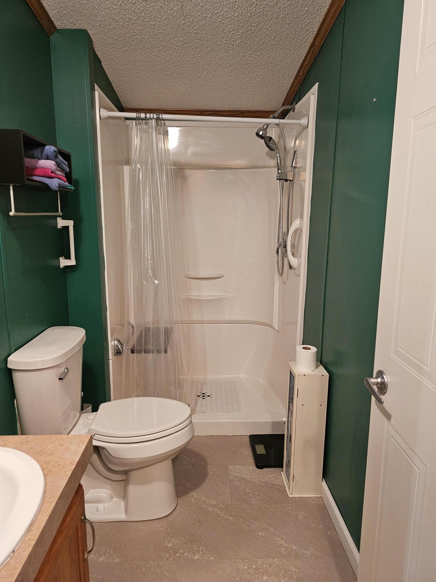 16 Leo Street Sanford ME 04073