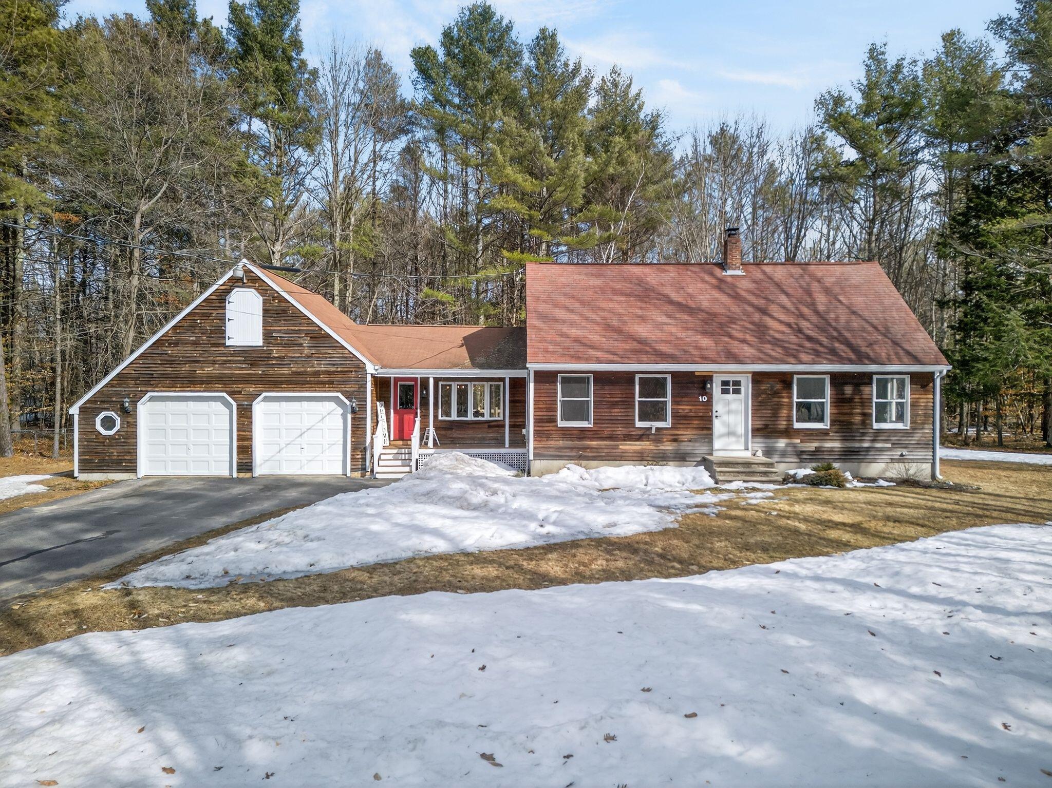 10 Deerfield Circle Standish ME 04084