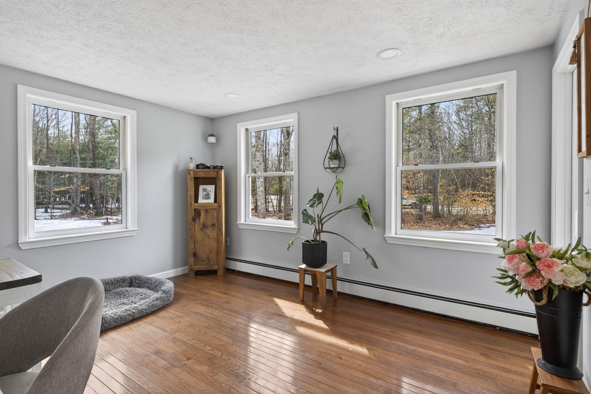 10 Deerfield Circle Standish ME 04084