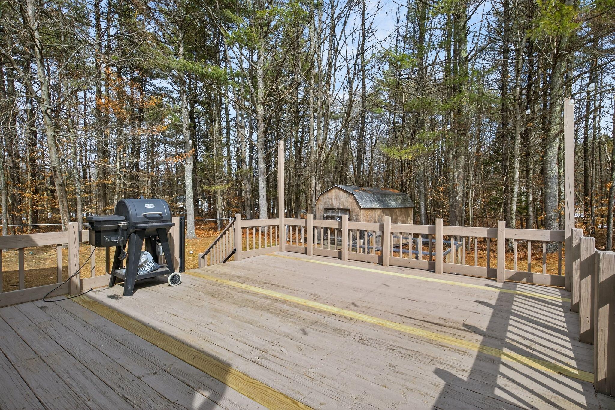 10 Deerfield Circle Standish ME 04084