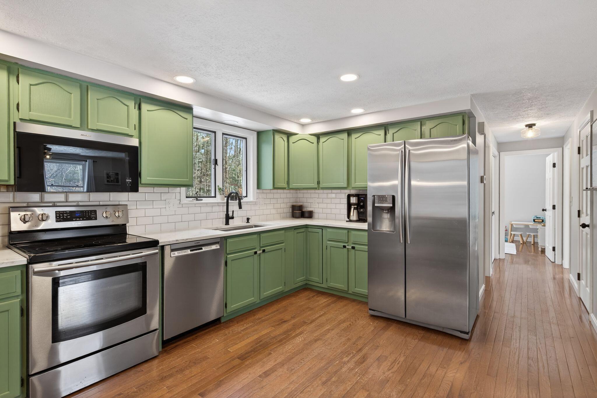 10 Deerfield Circle Standish ME 04084