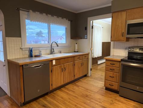 7 Vermont Street Sanford ME 04073