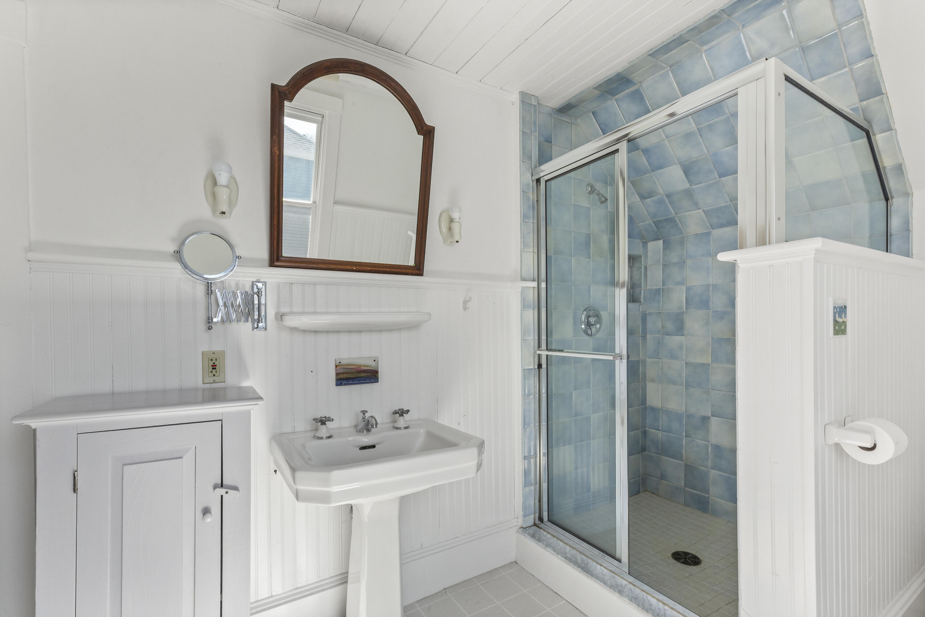 26 Sea Street Camden ME 04843