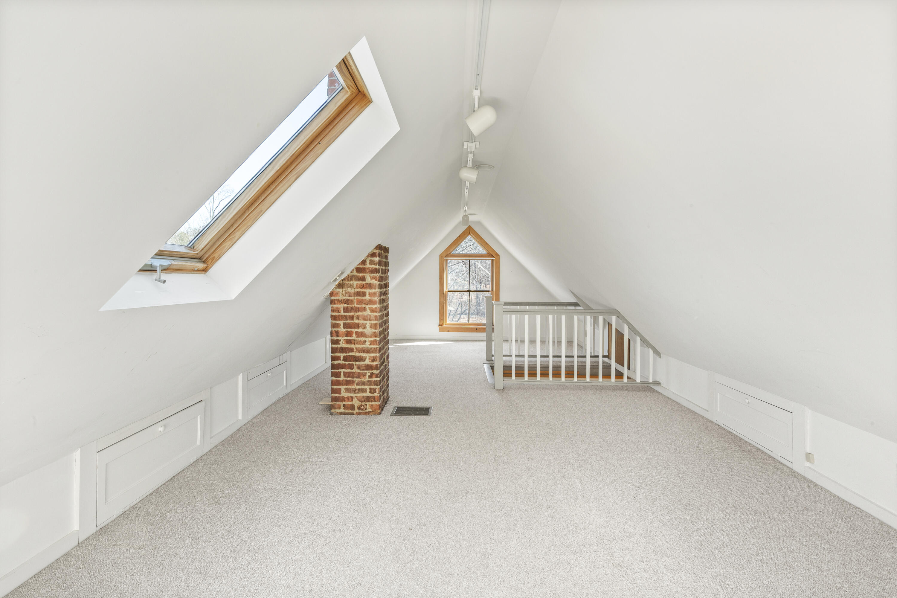 26 Sea Street Camden ME 04843