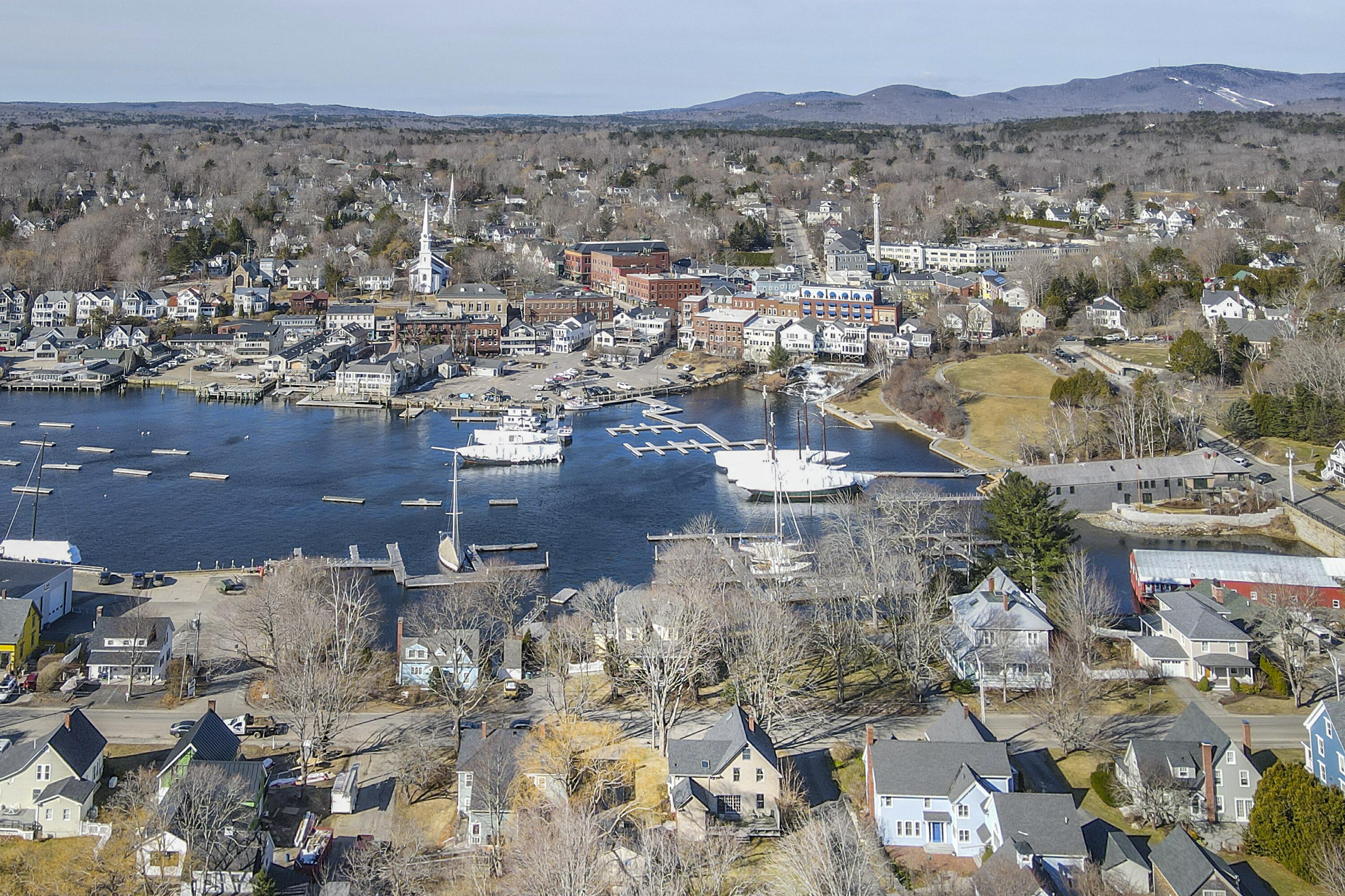 26 Sea Street Camden ME 04843