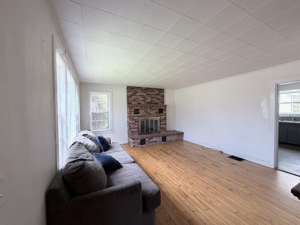 91 Kennebec Road Hampden ME 04444