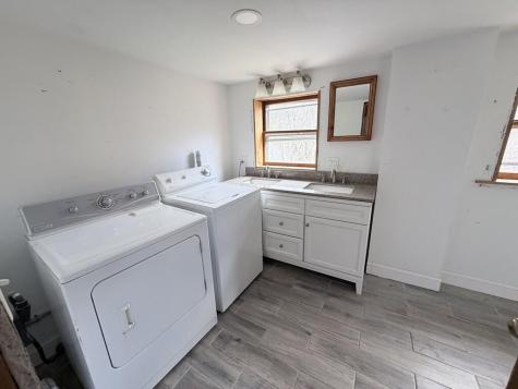 91 Kennebec Road Hampden ME 04444