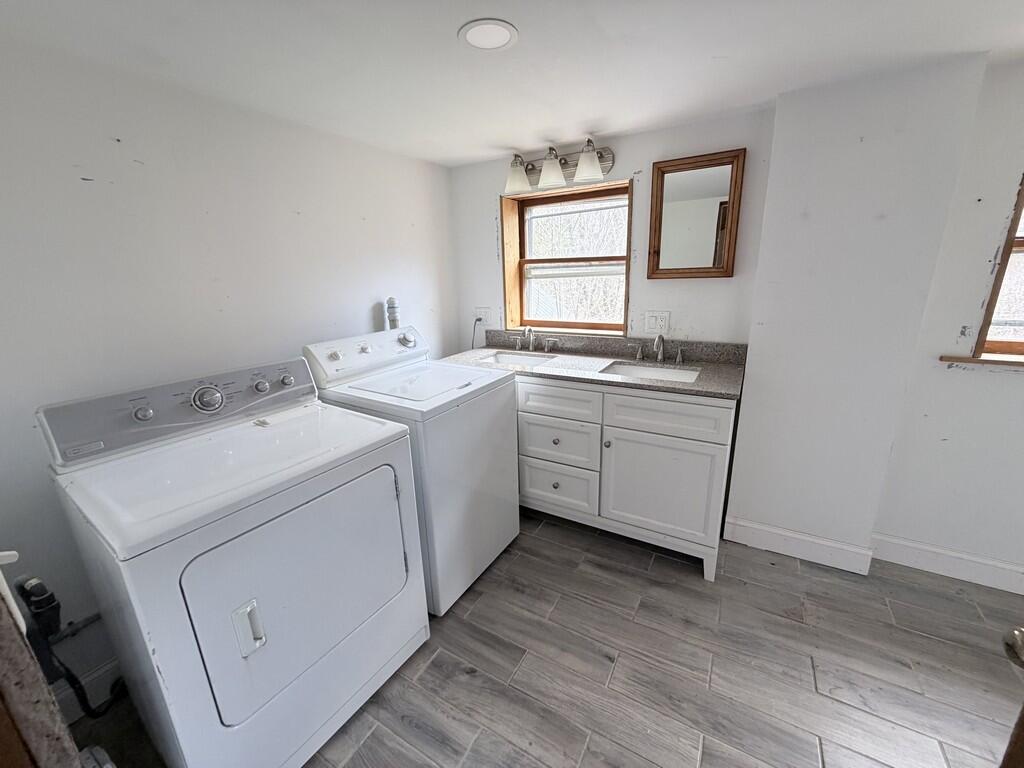 91 Kennebec Road Hampden ME 04444
